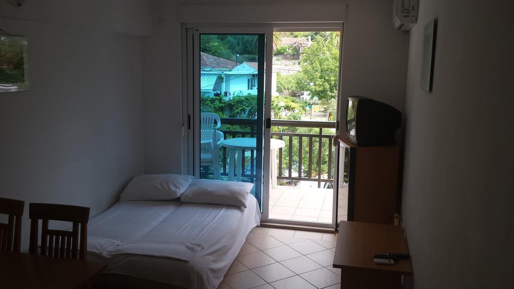 Apartments Jelena Подаца Екстер'єр фото